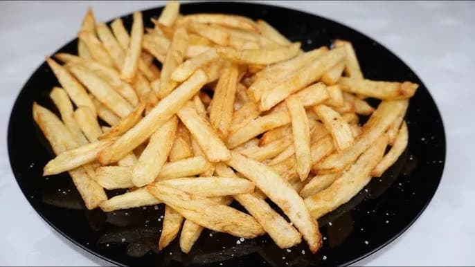 Frytki jak z KFC – idealny przepis na chrupiące domowe frytki