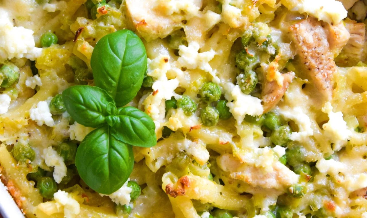 Pyszna zapiekanka z porem i kurczakiem – prosty przepis na obiad