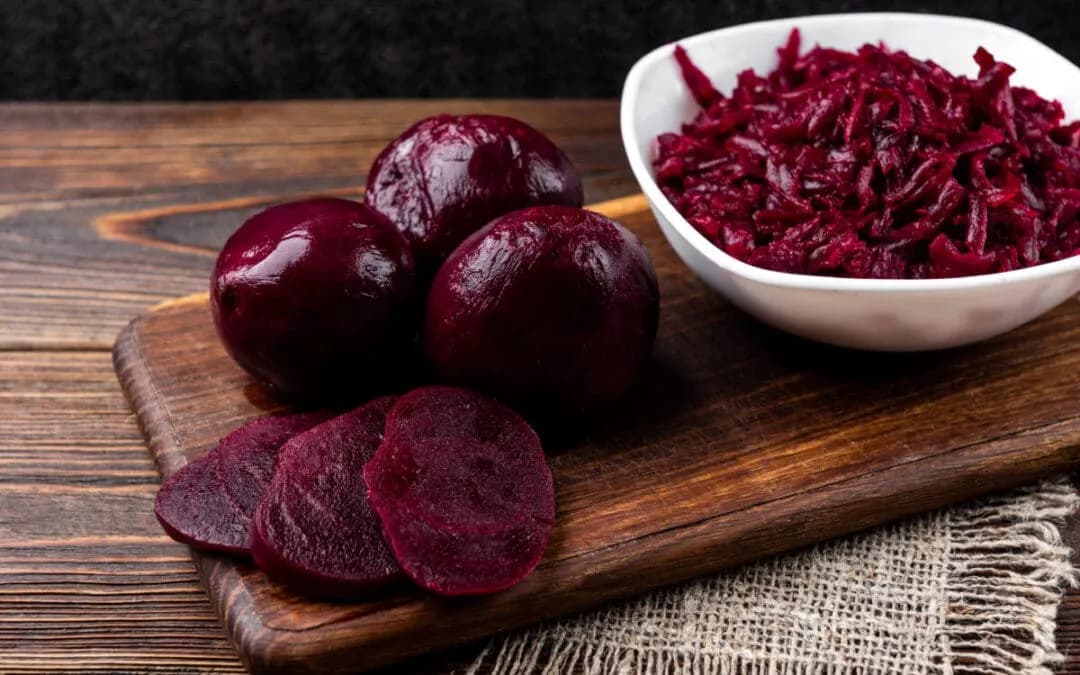 Ile gotować buraki na surówkę, aby były idealnie miękkie?