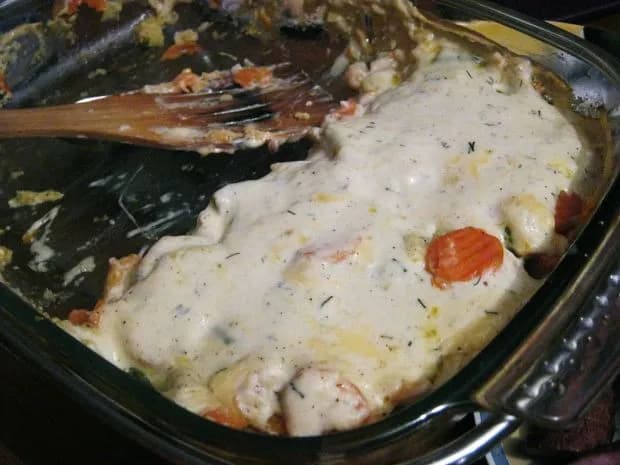 Pyszna zapiekanka z kurczakiem i sosem beszamelowym na każdą okazję